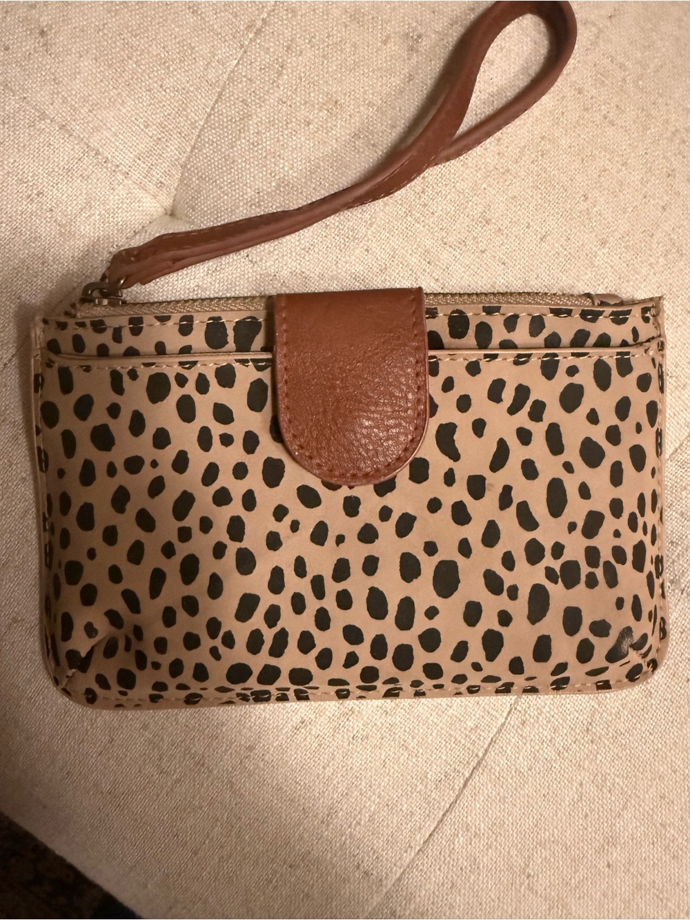 Universal Thread Leopard-Print Wristlet in Beige, Black & Brown